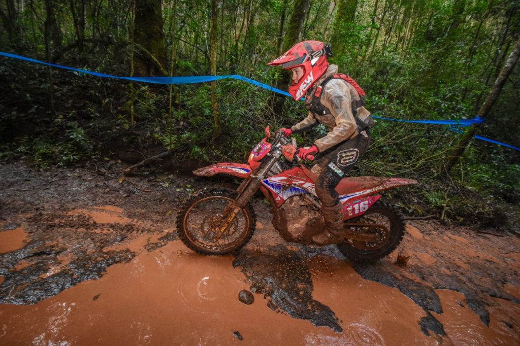 Equipe Honda Racing vai a Farroupilha (RS) para a sexta e pen&uacute;ltima etapa do Brasileiro de Enduro