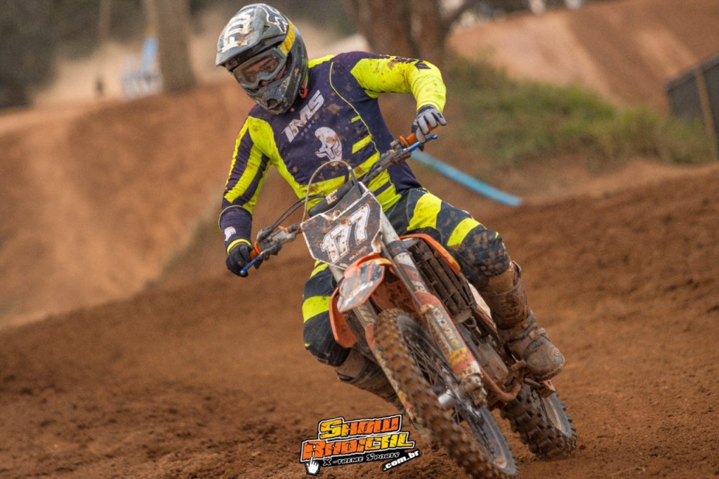 Treinos e provas marcam o primeiro dia de competi&ccedil;&atilde;o na Copa Machito School