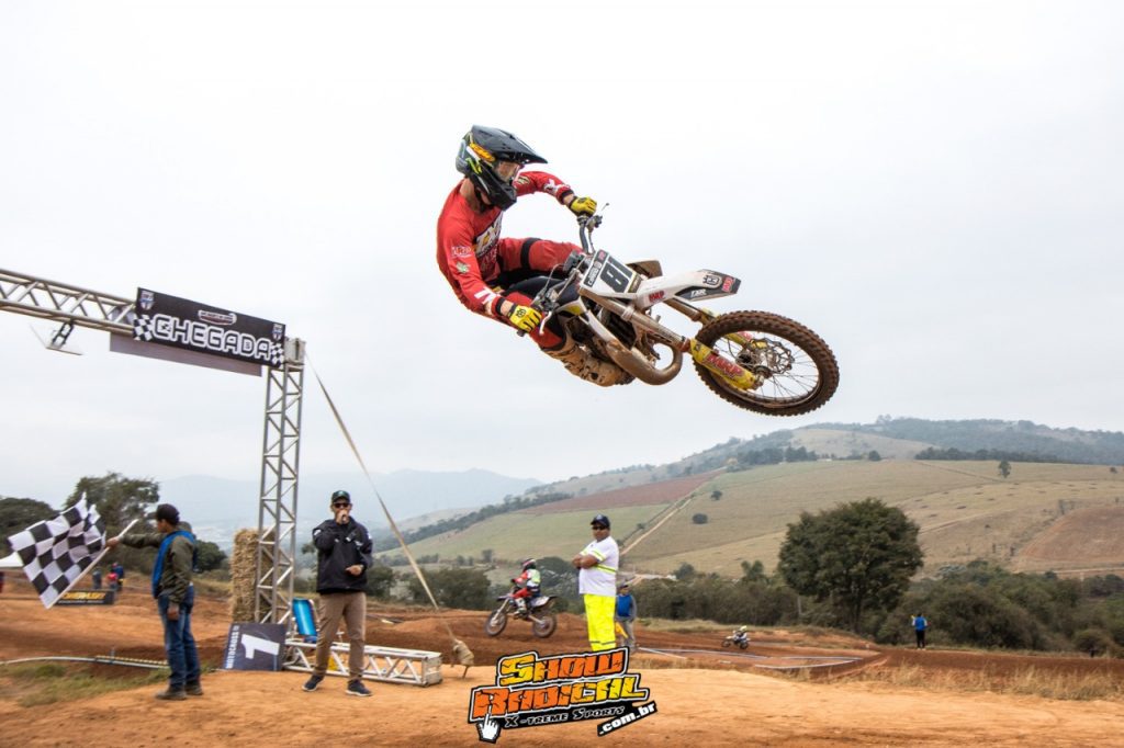 Etapa de abertura da Copa Machito School de Motocross conta com boas disputas e presen&ccedil;a de p&uacute;blico, confira os resultados de domingo.