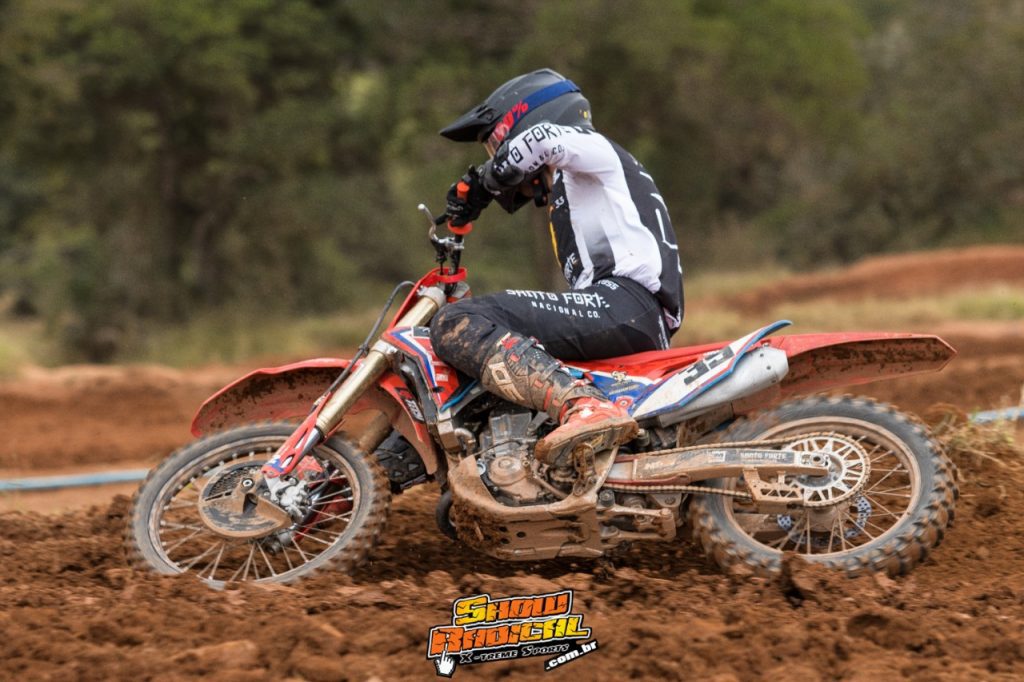 Etapa de abertura da Copa Machito School de Motocross conta com boas disputas e presen&ccedil;a de p&uacute;blico, confira os resultados de domingo.