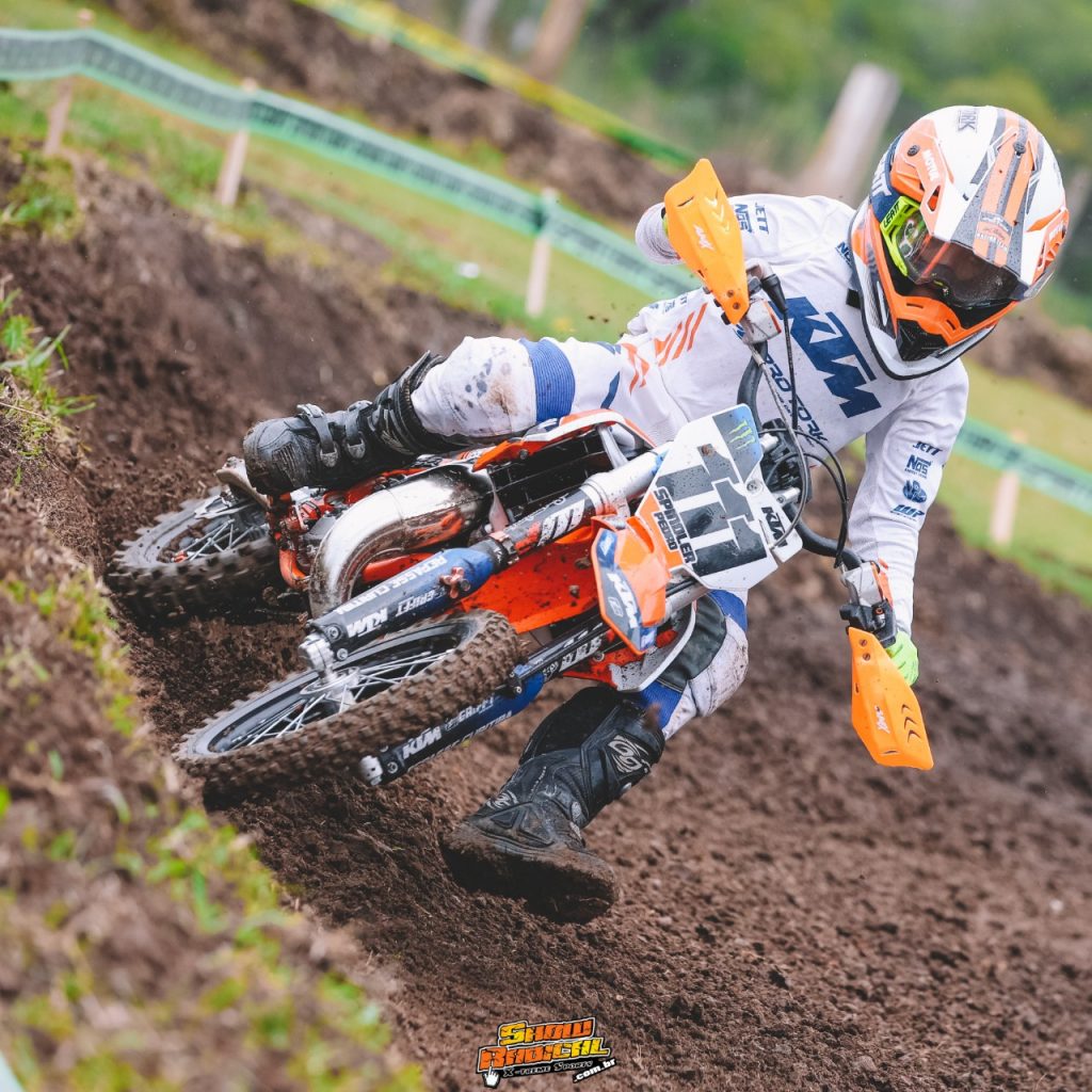 Arena Velocross marca retorno com direito a evento cheio de atra&ccedil;&otilde;es junto a ExpoIrati, saiba como foi.