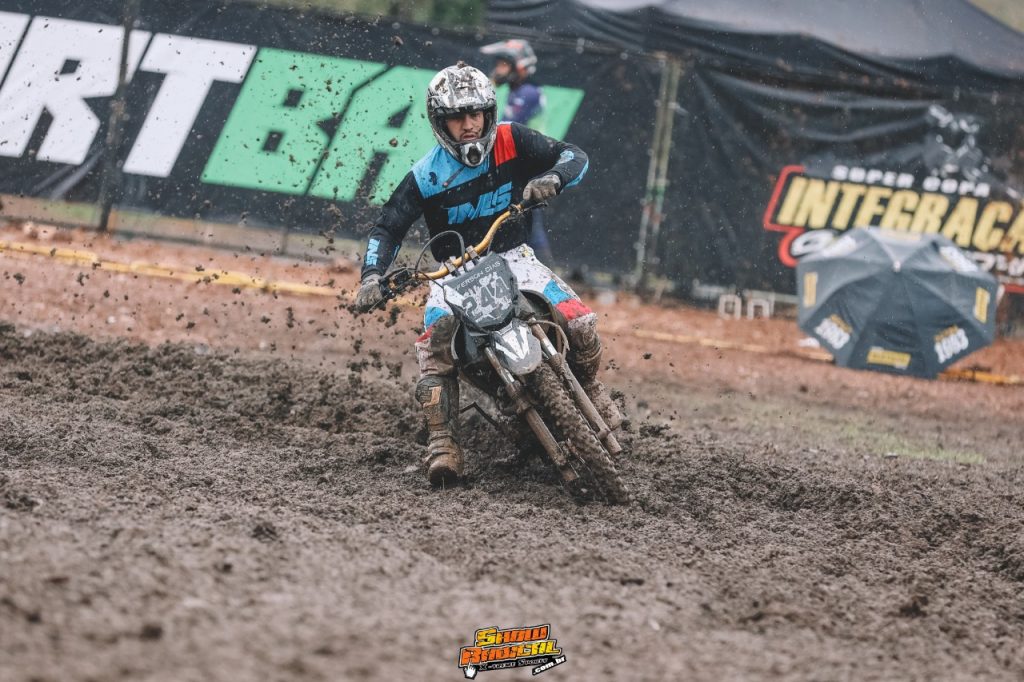 Arena Velocross marca retorno com direito a evento cheio de atra&ccedil;&otilde;es junto a ExpoIrati, saiba como foi.