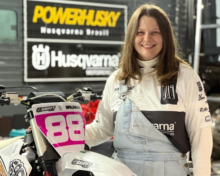 595 Racing Team traz Brunna Bartz #88 de volta as pistas para MXF