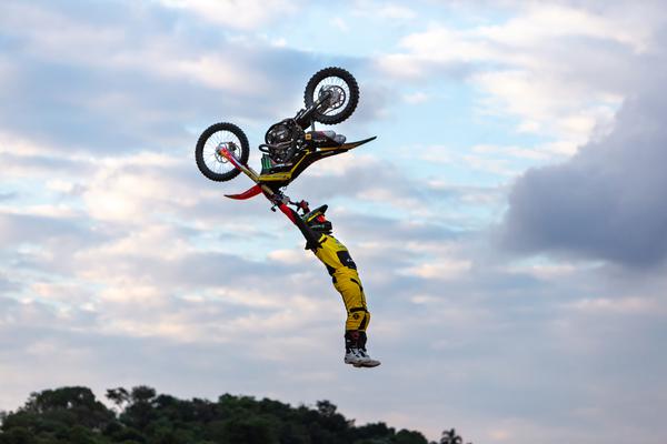 Rio Freestyle Motocross re&uacute;ne pilotos nacionais e internacionais para grande desafio na cidade maravilhosa