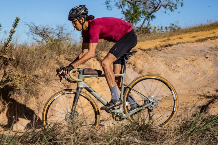 Enduravox 2023 e Univox 2023 – Swift Carbon apresenta novas bikes para gravel e endurance