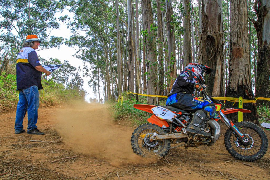 Disputa acirrada marca a segunda etapa do Campeonato Paulista APER Cross Country