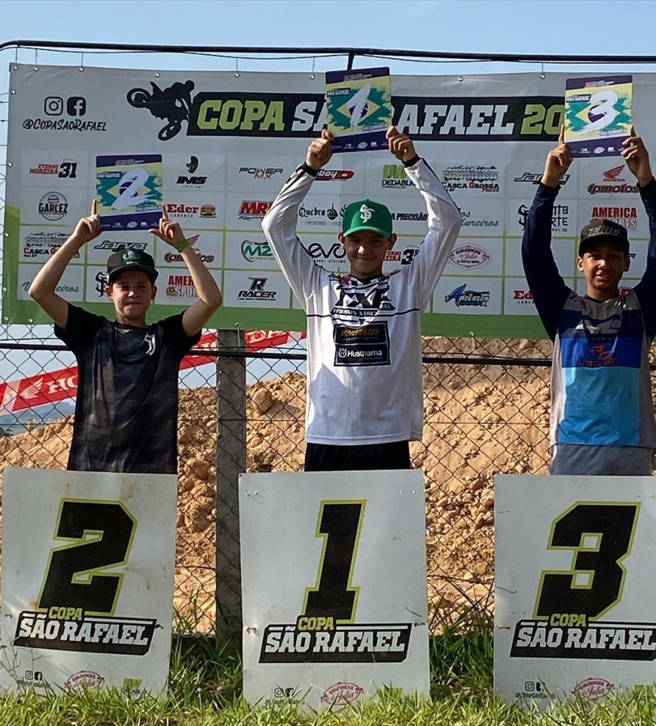 Gabriel Cirino tem fim de semana com 4 p&oacute;dios na final da Copa S&atilde;o Rafael de MX.
