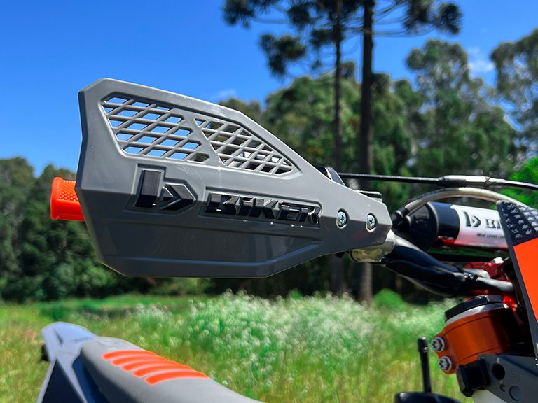 Kit Pl&aacute;stico BIKER nas MXF 2023