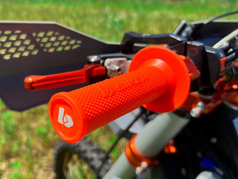 Kit Pl&aacute;stico BIKER nas MXF 2023