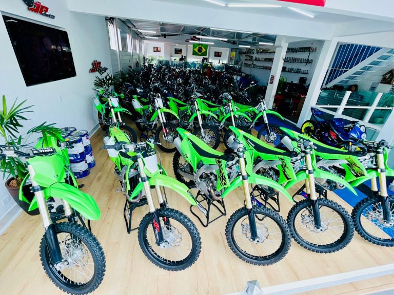 Linha Kawasaki entre 2019 e 2022 seminovas, com desconto especial até o fim do mês.