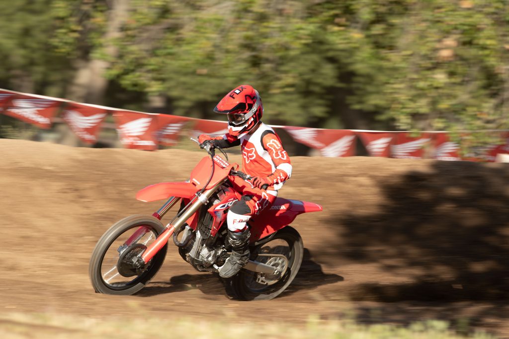 Quanto v&atilde;o custar as novas CRF’S 2023 no Brasil?!!! 450 e 250 voltadas para Enduro e Motocross chegam com moderniza&ccedil;&otilde;es importantes