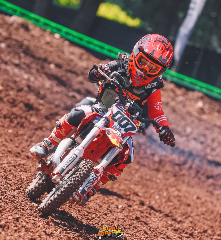 Sol forte e gates cheios agitam o domingo de disputas na 2&ordf; etapa do Ga&uacute;cho de Velocross, confira os resultados completos.