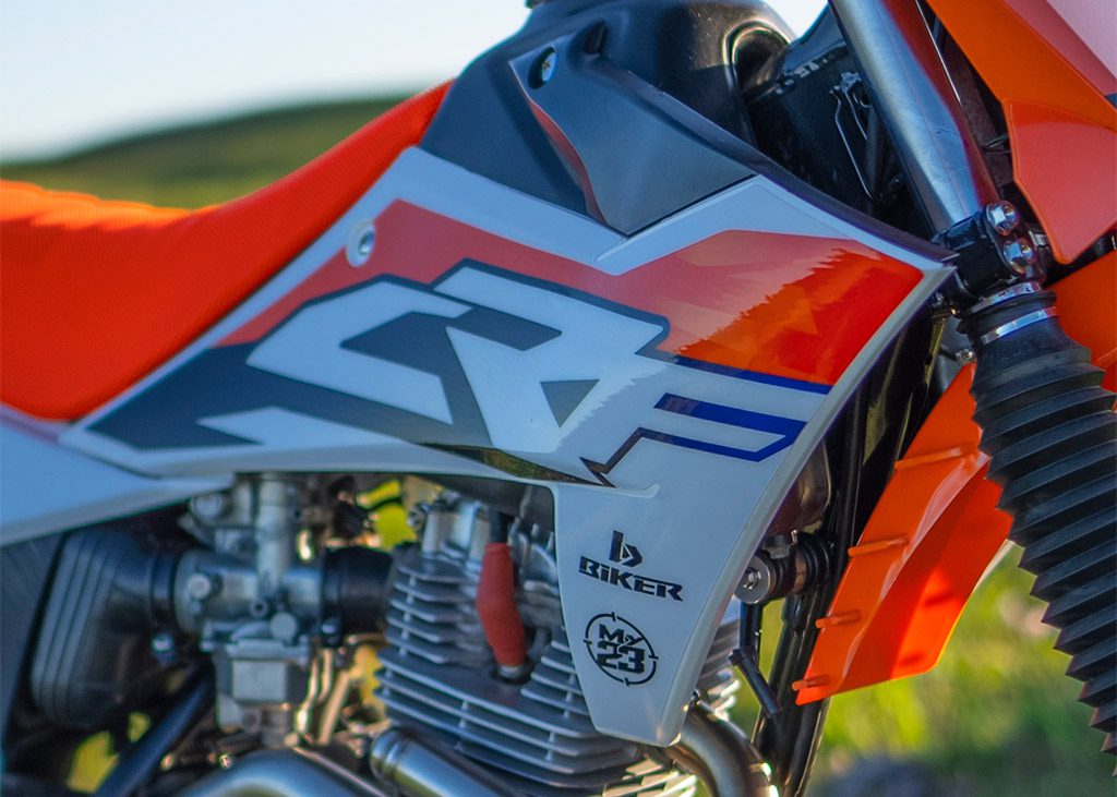 LAN&Ccedil;AMENTO: Biker apresenta NOVO Kit pl&aacute;stico MY23