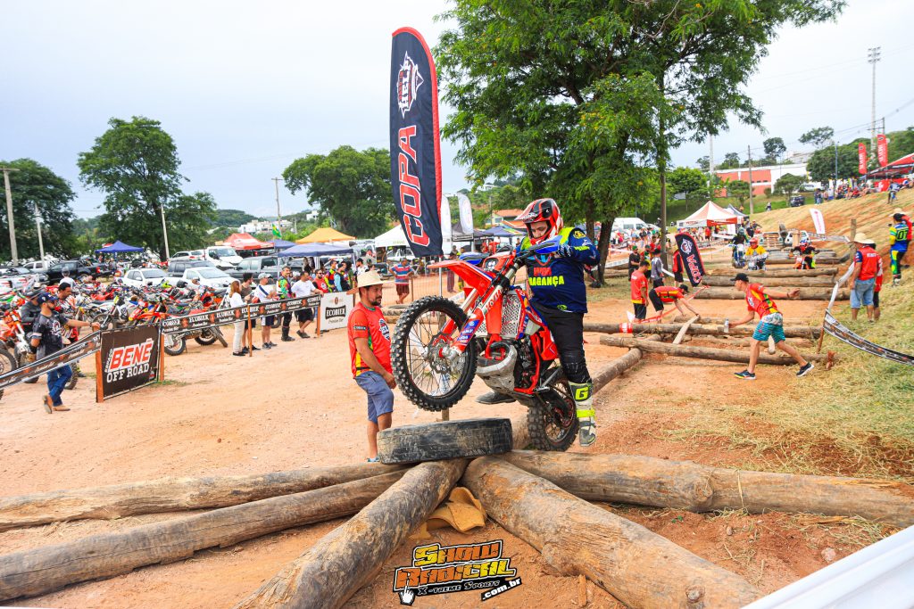 6&ordf; edi&ccedil;&atilde;o do Hard In Help come&ccedil;a com direito &agrave; muita disputa e grande presen&ccedil;a de p&uacute;blico no Pr&oacute;logo