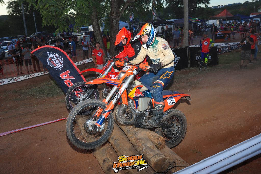 6&ordf; edi&ccedil;&atilde;o do Hard In Help come&ccedil;a com direito &agrave; muita disputa e grande presen&ccedil;a de p&uacute;blico no Pr&oacute;logo