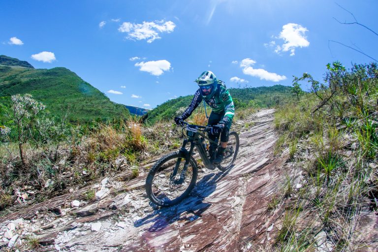 Sense E-MTB Endurance apresenta formato inovador e desbrava as trilhas da Serra da Canastra