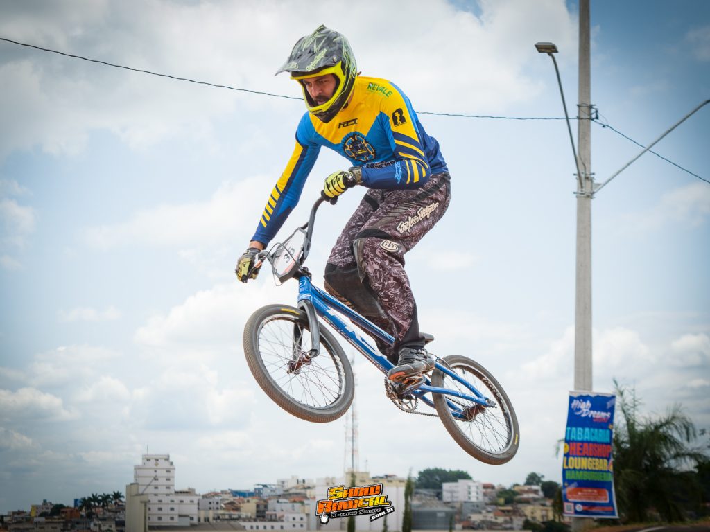 Final do Mineiro de BMX em Varginha/MG reuniu atletas de 4 estados em disputa pelo t&iacute;tulo da temporada.