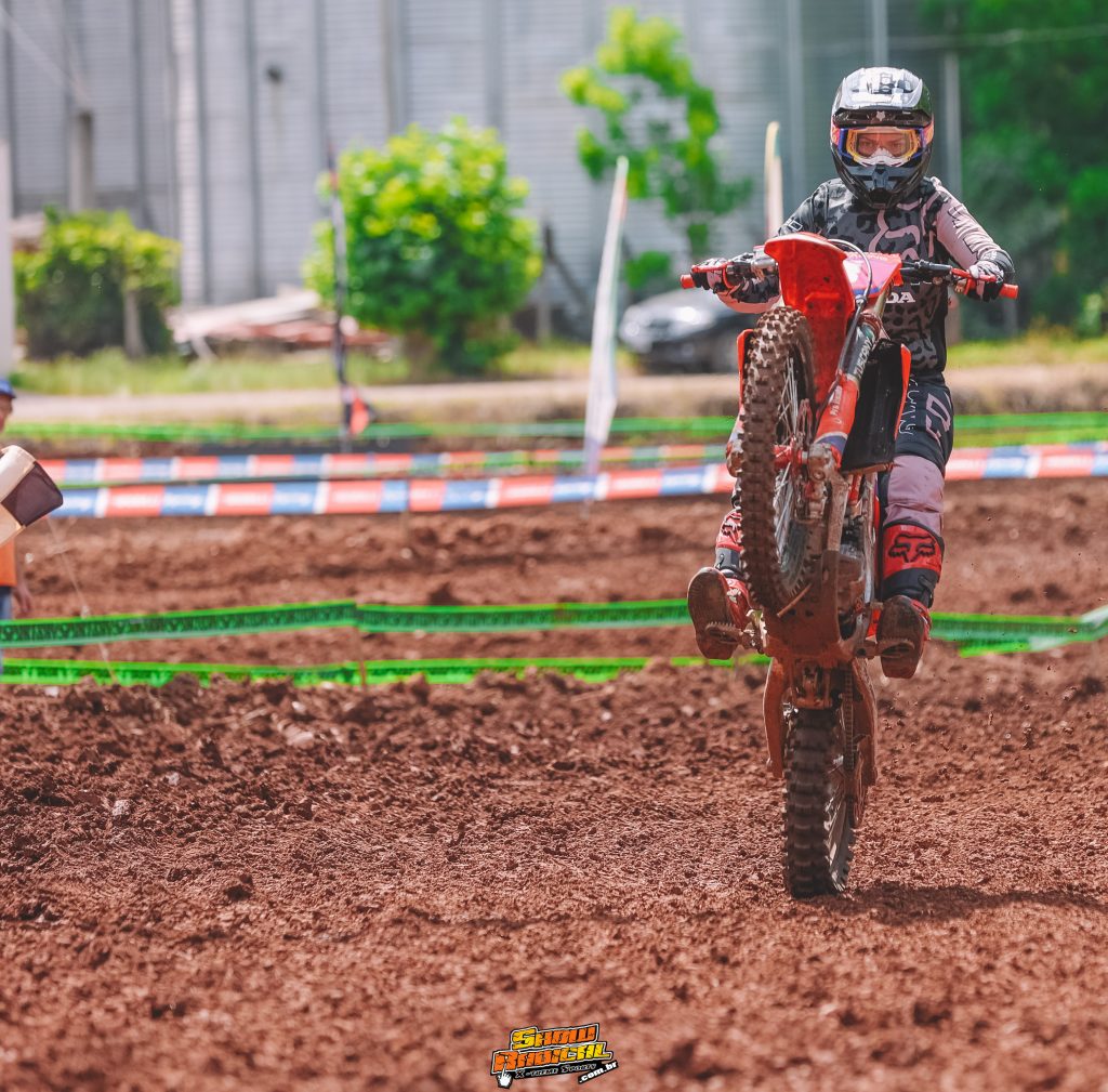 Sol forte e gates cheios agitam o domingo de disputas na 2&ordf; etapa do Ga&uacute;cho de Velocross, confira os resultados completos.