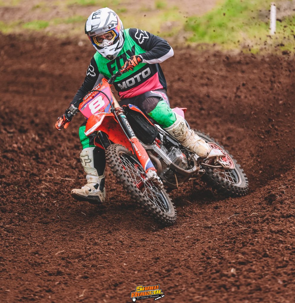 S&aacute;bado de calor intenso marca o primeiro dia da final do Brasileiro e Ga&uacute;cho de VX em Arroio do Meio, confira os resultados dos treinos.