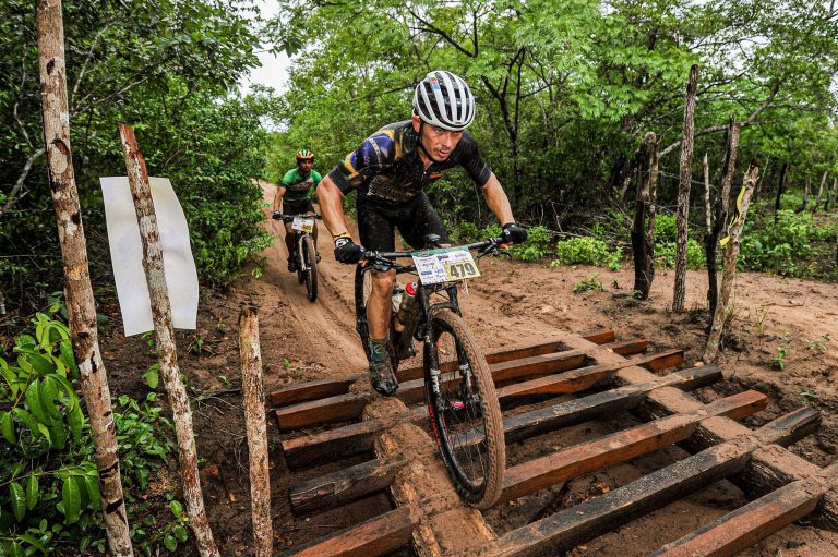 Bikes: Primeiro dia do Rally Piocerá 2023 é marcado por chuva, areia e muita velocidade em Barreirinhas (MA)