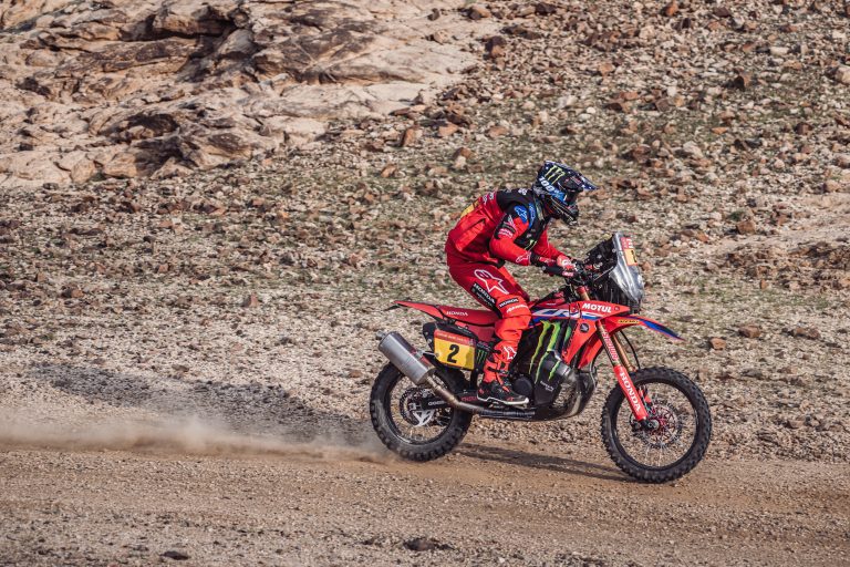 Ricky Brabec vence etapa e inicia o Rally Dakar 2023 na liderança das motos