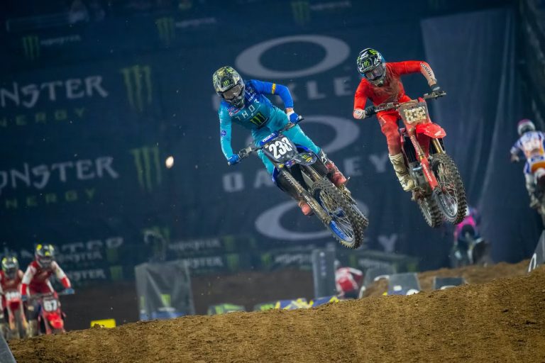 A estréia de Danger Boy Deegan no pró do AMA SX, por Leandro Silva e Tiago Lopes no podcast LS SHOW