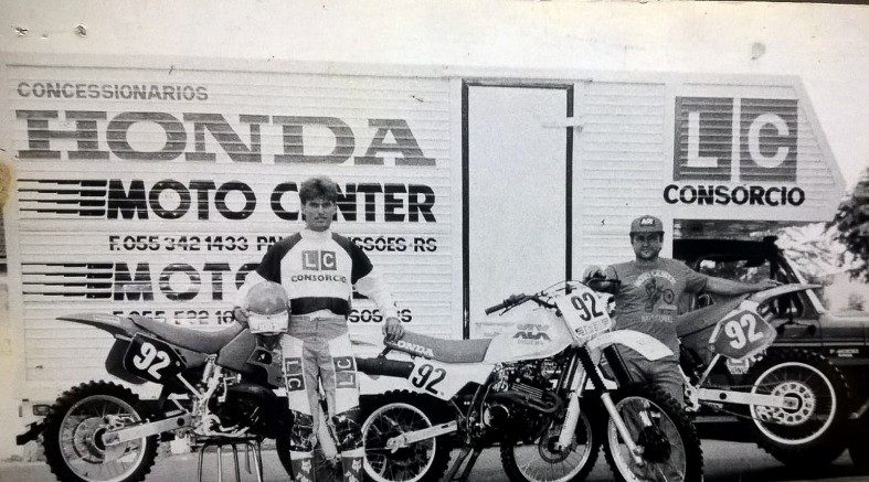 Heliar Schuch, o piloto que atravessou gera&ccedil;&otilde;es do Motocross brasileiro  e venceu o Supercross Amador de Daytona, em 2022.