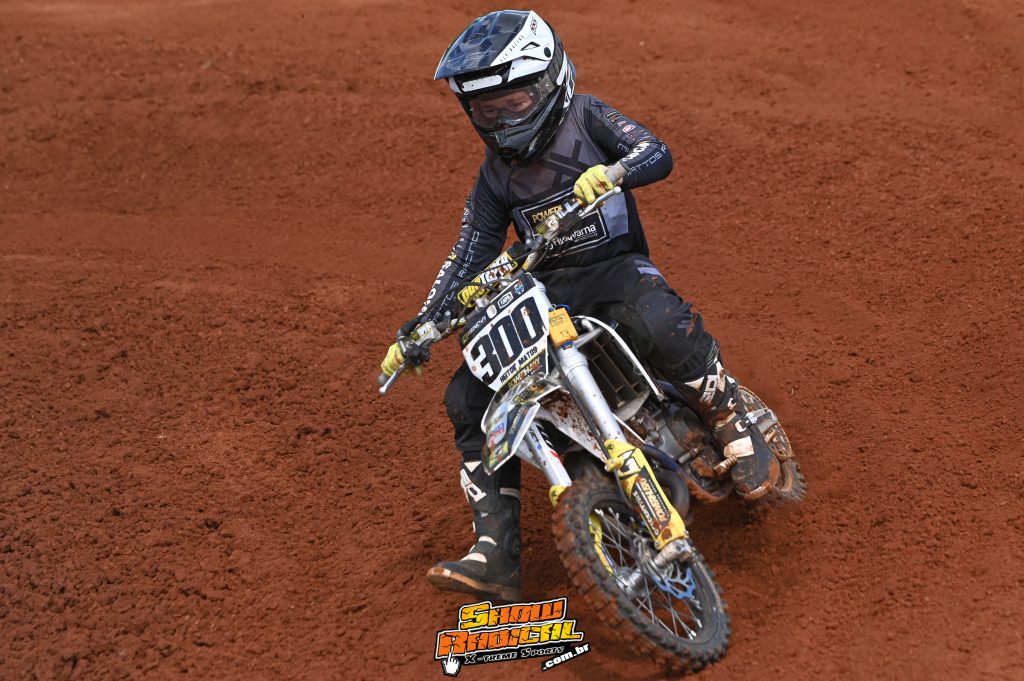 Heitor Matos tem fim de semana com vit&oacute;ria na abertura do Mineiro de Motocross.