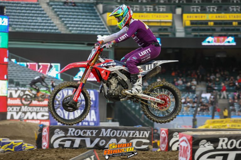 Anthony Rodriguez #111 comenta expectativas para o Supercross de amanhã em Seattle