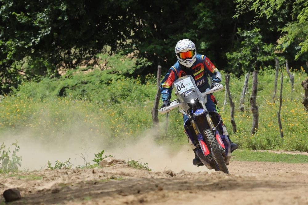 Com Adrien Metge, Yamaha lidera RN 1500 na Geral e na Moto1