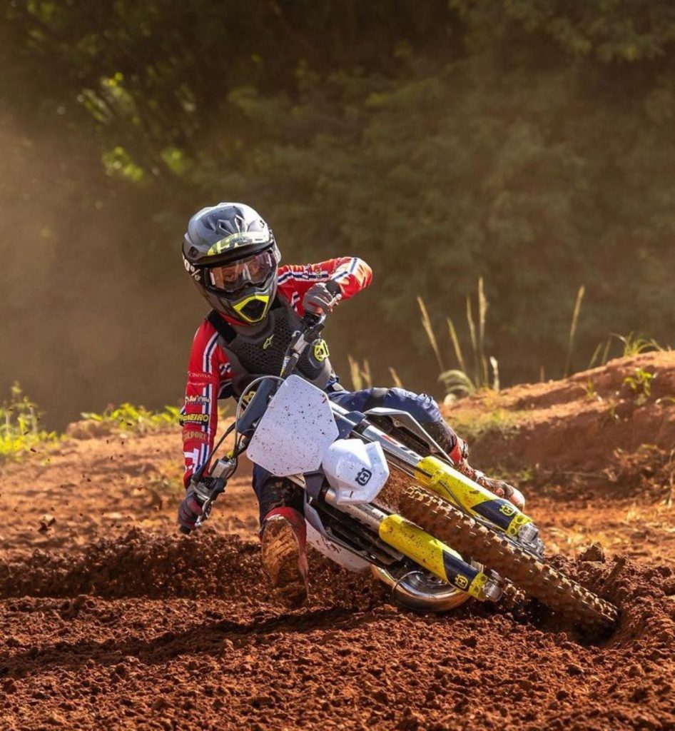Husqvarna Brasil Factory Racing PowerHusky apresenta novos pilotos para o Brasileiro de Motocross 2023