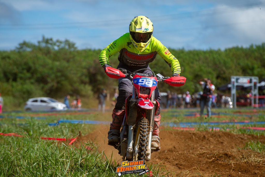 Resultados de domingo na 2&ordf; rodada do Brasileiro de Enduro | Patroc&iacute;nio/MG