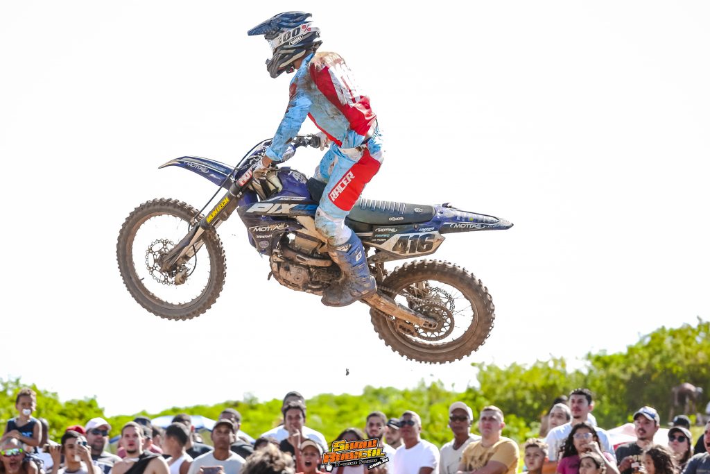 Disputas de alto n&iacute;vel marcam a etapa de abertura do Carioca de MX e SX Unificado! Confira os resultados.