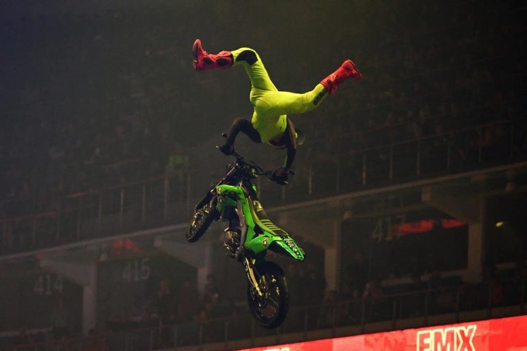 Piloto de FMX brasileiro, Nicolas Ferreira, brilha em Moscou na Rússia