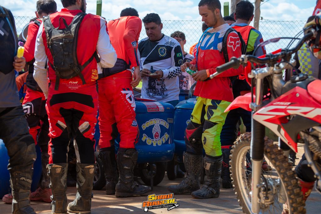 4&ordf; edi&ccedil;&atilde;o da Trilha da V&oacute; Judite re&uacute;ne mais de 400 motos em El&oacute;i Mendes/MG.