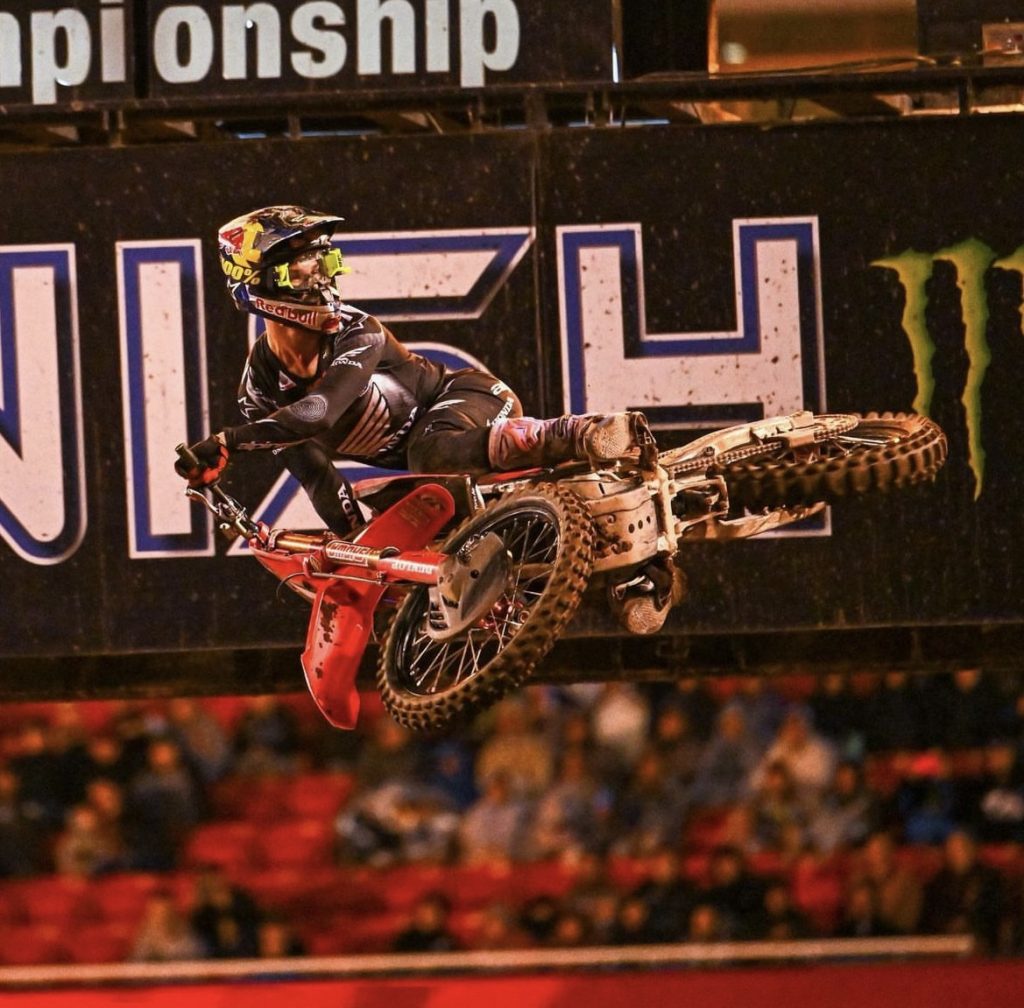 AMA SX: Sexton vence e confirma o t&iacute;tulo em temporada dominada pela Honda, confira os resultados e baterias.