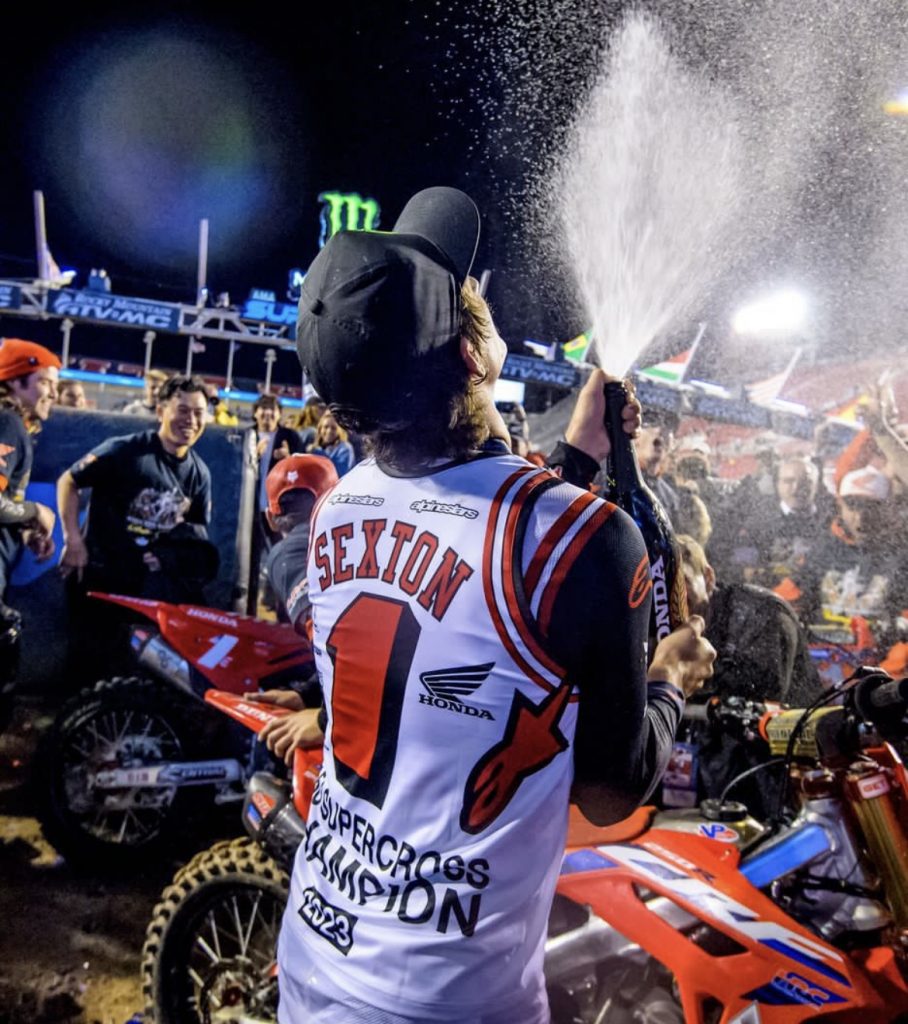 AMA SX: Separamos alguns destaques, fatos e curiosidades ocorridas ao longo das 17 rodadas da temporada.