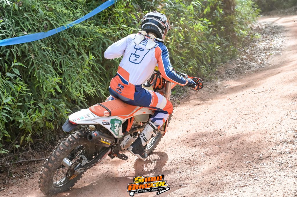Be Tib&uacute;rcio d&aacute; show em mais uma etapa do Brasileiro de Enduro.