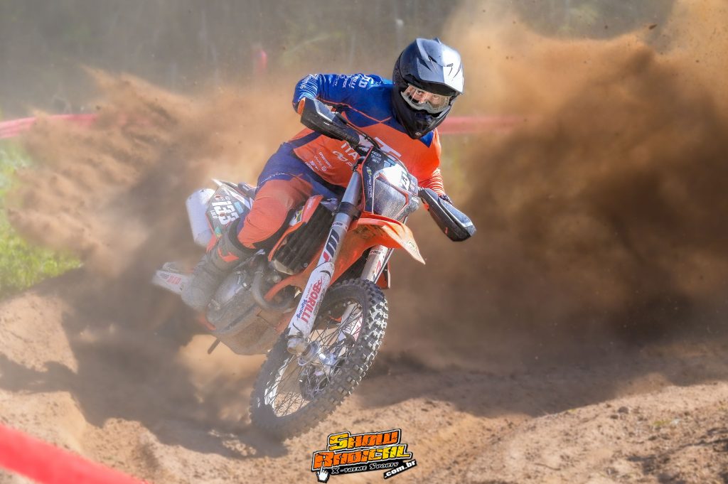 Patrick Capila vence o 2&ordm; dia da 3&ordm; rodada do Campeonato Brasileiro de Enduro no Esp&iacute;rito Santo