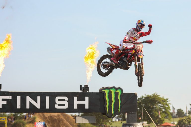 MXGP: Prado faz mais um hat-trick e Everts vence primeiro GP da carreira