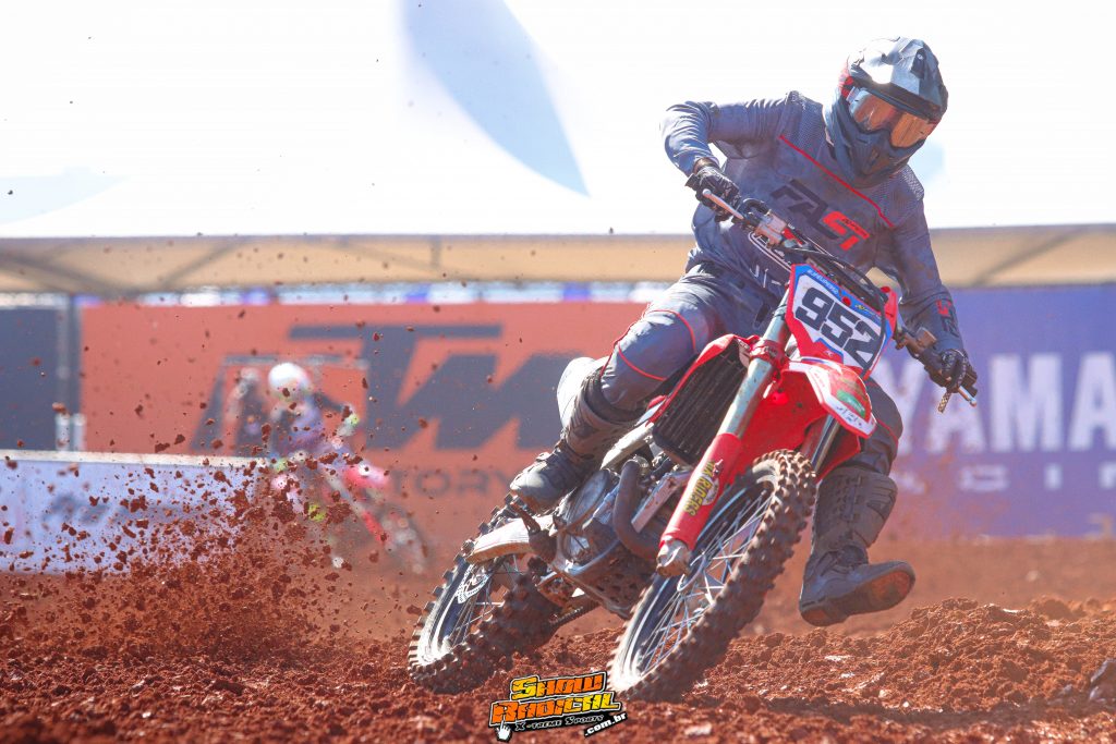 BRMX: Disputas eletrizantes agitam s&aacute;bado em Interlagos, confira os resultados.