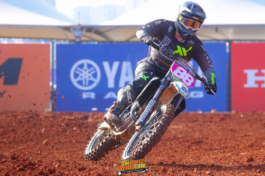 BRMX: Disputas eletrizantes agitam s&aacute;bado em Interlagos, confira os resultados.