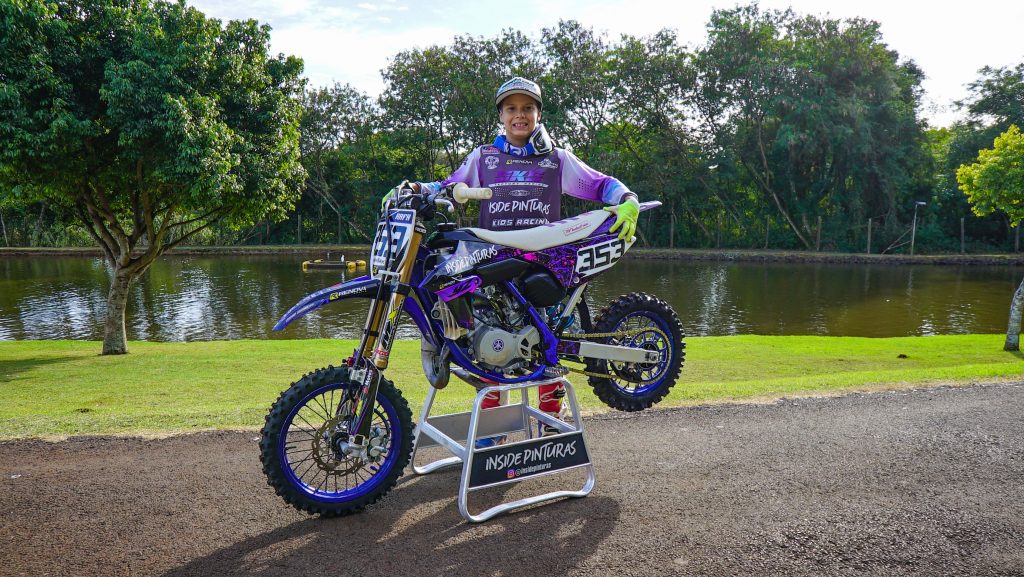 Kids Racing Team acelerando com os conjuntos SK Sports Racing nas maiores competi&ccedil;&otilde;es do Brasil