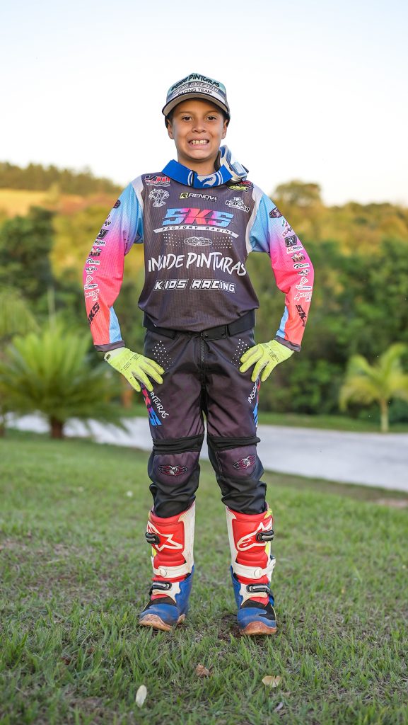 Kids Racing Team acelerando com os conjuntos SK Sports Racing nas maiores competi&ccedil;&otilde;es do Brasil