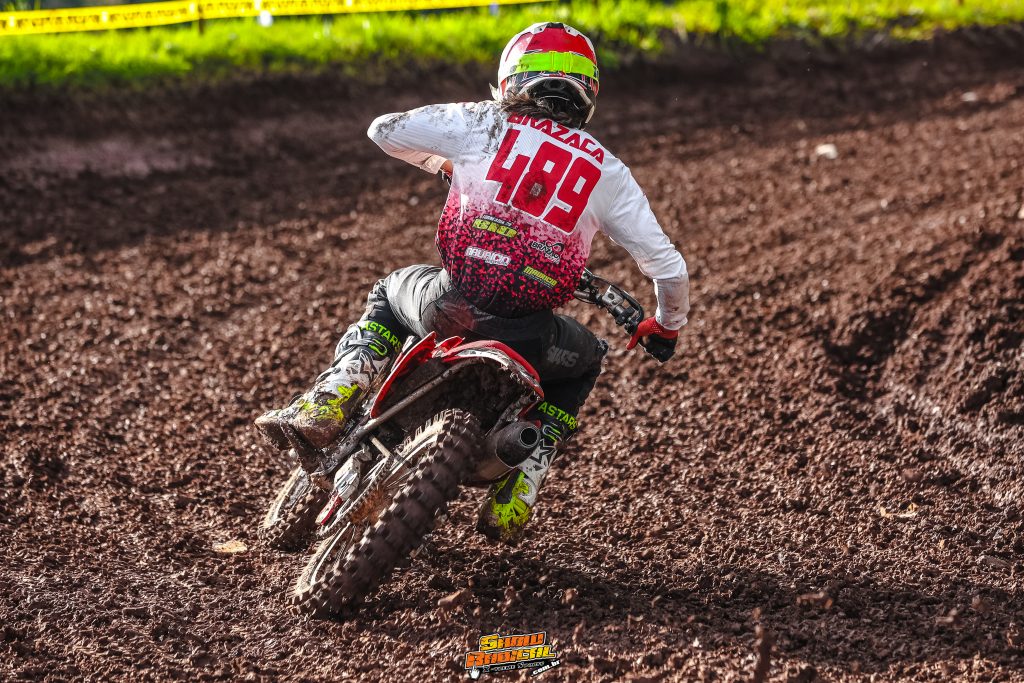 Gates cheios, arquibancadas lotadas e velhos conhecidos no topo do p&oacute;dio marcam abertura do Brasileiro de Velocross