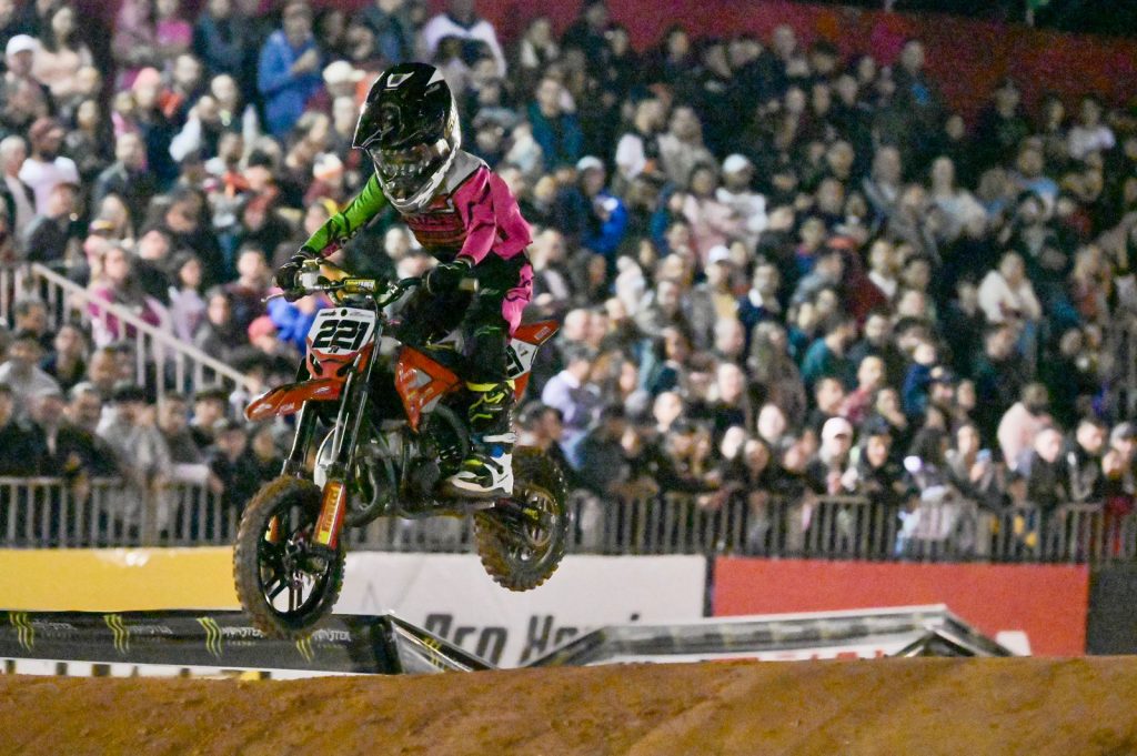 Pilotos Moranguinho Racing no topo das categorias de base do Arena Cross