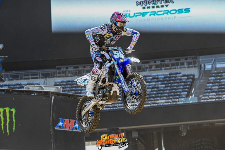 ÁUDIO: Enzo Lopes pronto para a estreia no World Supercross na Inglaterra nesse fim de semana