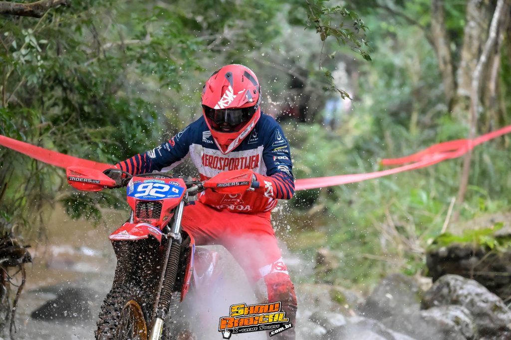 Capila vence o s&aacute;bado de disputas da 4&ordm;&nbsp;rodada do BR de Enduro em Novo Horizonte-SC