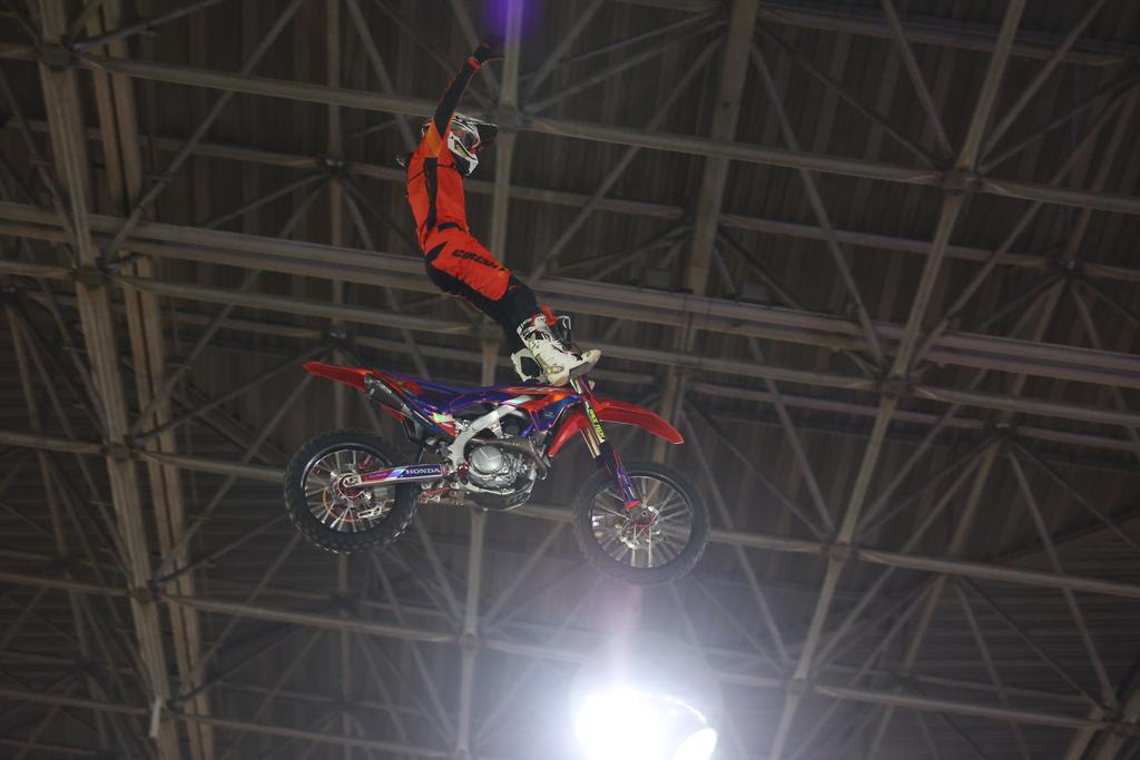 Arena Freestyle Show re&uacute;ne principais nomes da modalidade em Caraguatatuba (SP)