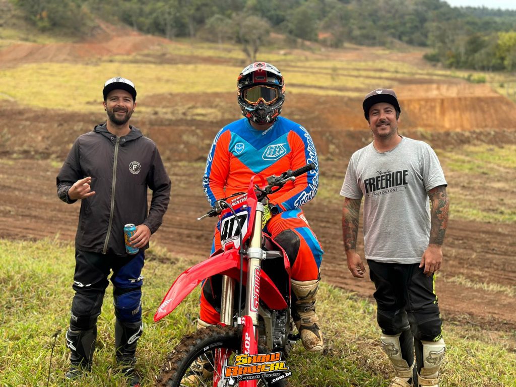 Refer&ecirc;ncia no MX e FMX nacional, irm&atilde;os Bergamini fazem sucesso no projeto e constru&ccedil;&atilde;o de pistas de Motocross